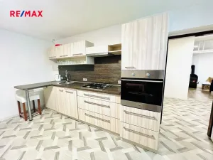 Prodej rodinného domu, Vacenovice, 215 m2