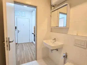 Pronájem bytu 2+kk, Praha - Vršovice, Ukrajinská, 49 m2