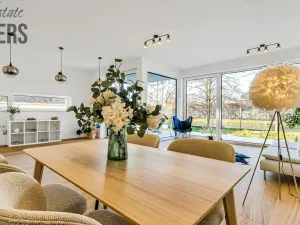 Prodej rodinného domu, Tursko, Jezdecká, 214 m2