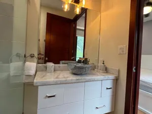 Prodej bytu 3+1, Coxen Hole, Roatán, Honduras, 139 m2