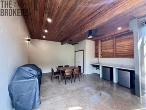 Prodej bytu 3+1, Coxen Hole, Roatán, Honduras, 139 m2