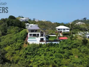 Prodej pozemku, French Harbour, Roatán, Honduras, 2428 m2