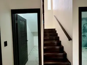 Prodej rodinného domu, Coxen Hole, Roatán, Honduras, 90 m2