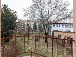 Prodej bytu 2+kk, Praha - Holešovice, U Uranie, 49 m2