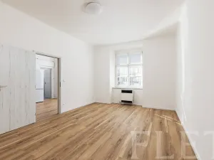 Prodej bytu 1+1, Praha - Holešovice, Dělnická, 55 m2