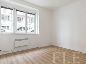 Prodej bytu 2+1, Praha - Holešovice, Stupkova, 48 m2