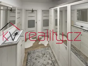 Pronájem bytu 2+1, Karlovy Vary, Klínovecká, 64 m2