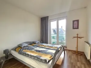 Pronájem bytu 3+kk, Praha - Žižkov, Pod Parukářkou, 75 m2