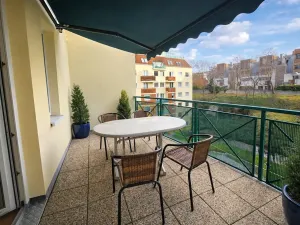 Pronájem bytu 3+kk, Praha - Žižkov, Pod Parukářkou, 75 m2