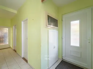 Prodej rodinného domu, Hustopeče, Komenského, 261 m2