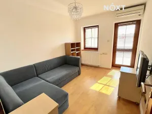 Pronájem bytu 2+kk, Uherský Brod, Masarykovo nám., 59 m2