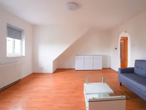 Pronájem bytu 2+1, Teplice, Heydukova, 60 m2