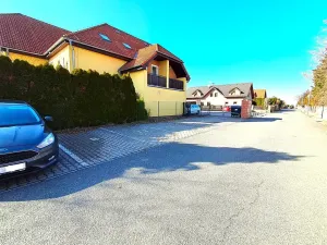 Pronájem bytu 2+kk, Jesenice, Za Rybníkem, 56 m2