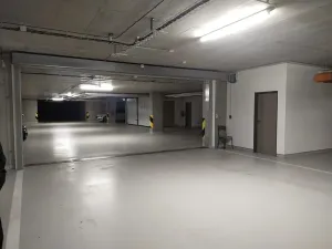 Pronájem garážového stání, Olomouc, Frištenského, 14 m2