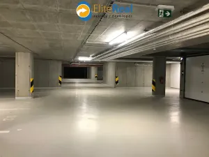 Pronájem garážového stání, Olomouc, Frištenského, 14 m2