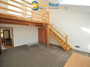 Pronájem bytu 1+1, Olomouc, Chválkovická, 55 m2