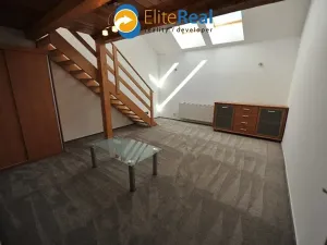 Pronájem bytu 1+1, Olomouc, Chválkovická, 55 m2