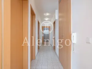 Prodej bytu 3+kk, Horoměřice, Komenského, 72 m2