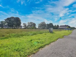 Prodej pozemku pro bydlení, Dvory, 1056 m2