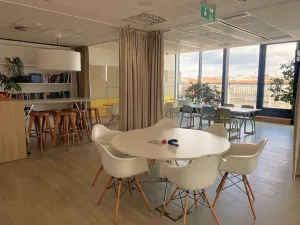 Pronájem kanceláře, Praha - Smíchov, Na Valentince, 1165 m2