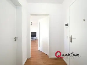 Pronájem bytu 1+kk, Praha - Letňany, Vyletalova, 31 m2