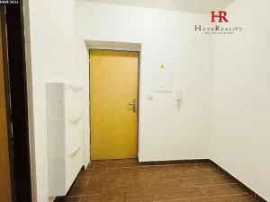 Pronájem bytu 1+kk, Benešov, Na Chmelnici, 26 m2