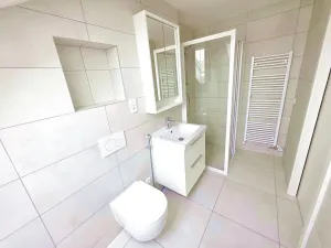 Pronájem rodinného domu, Zeleneč, 170 m2