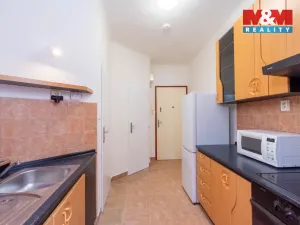 Pronájem bytu 1+kk, Praha - Dejvice, Kafkova, 33 m2