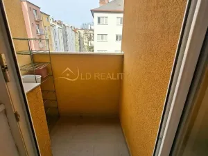 Pronájem bytu 1+1, Olomouc, Zeyerova, 40 m2