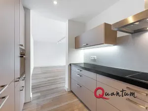 Prodej bytu 4+kk, Praha - Hrdlořezy, Mezilehlá, 96 m2