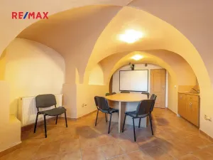 Prodej kanceláře, Šumperk, nám. Míru, 200 m2