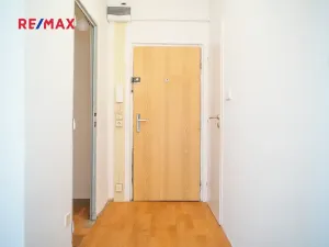 Prodej bytu 2+1, Hradec Králové, Štefánikova, 62 m2