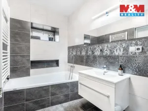 Prodej rodinného domu, Tanvald, Poštovní, 179 m2