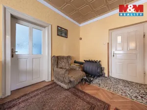 Prodej zemědělské usedlosti, Zásmuky - Nesměň, 161 m2