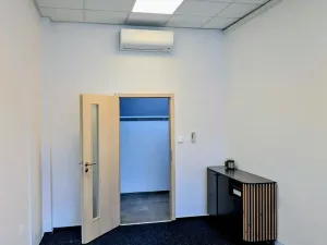 Pronájem kanceláře, Brno - Horní Heršpice, Traťová, 15 m2