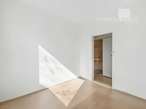 Prodej bytu 3+1, Praha - Hlubočepy, Lamačova, 67 m2