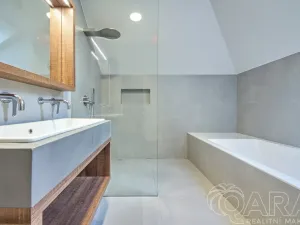 Prodej rodinného domu, Babice, Lomená, 293 m2