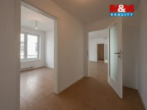 Prodej bytu 3+kk, Benešov, Dukelská, 77 m2