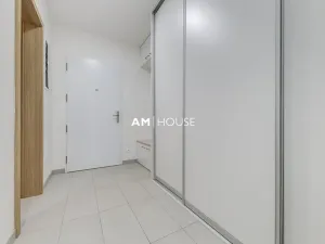 Pronájem bytu 2+kk, Praha - Vysočany, Sousedíkova, 50 m2