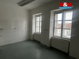 Pronájem obchodního prostoru, Slavkov u Brna, Palackého náměstí, 71 m2