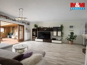 Pronájem bytu 4+1, Jinočany, Náměstí 5. května, 127 m2