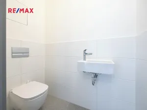 Pronájem bytu 2+kk, Praha - Modřany, Kolmanova, 56 m2