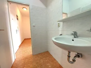 Pronájem bytu 2+kk, Brno, Renneská třída, 48 m2