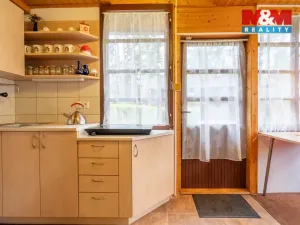 Prodej chaty, Jesenice, U Velkého rybníka, 27 m2