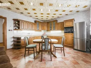 Prodej rodinného domu, Pustiměř, 300 m2