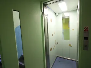 Pronájem bytu 2+1, Karlovy Vary, Krymská, 54 m2