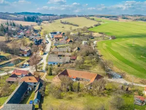 Prodej zemědělské usedlosti, Radonín, 185 m2