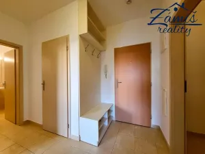 Pronájem bytu 2+kk, Kladno, Generála Selnera, 48 m2