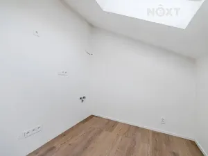 Prodej bytu 1+kk, Praha - Vysočany, Kolmá, 27 m2