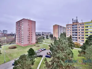 Pronájem bytu 2+kk, Praha - Kamýk, Smotlachova, 43 m2